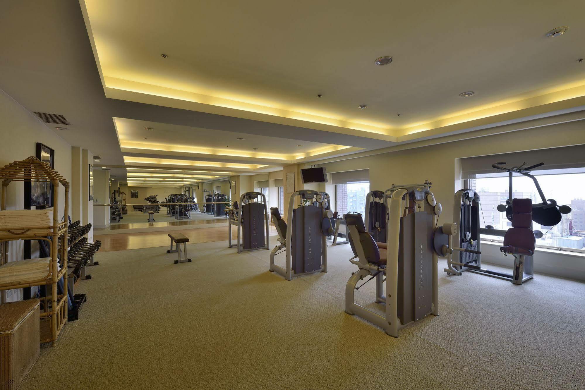 The Sherwood Tchaj-pej Exteriér fotografie The gym at the hotel